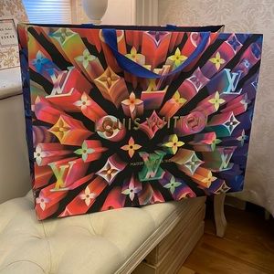SPECIAL EDITION 2019 Holiday Louis Vuitton Shopping Bag